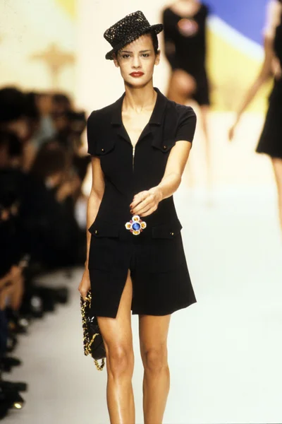 Look 49